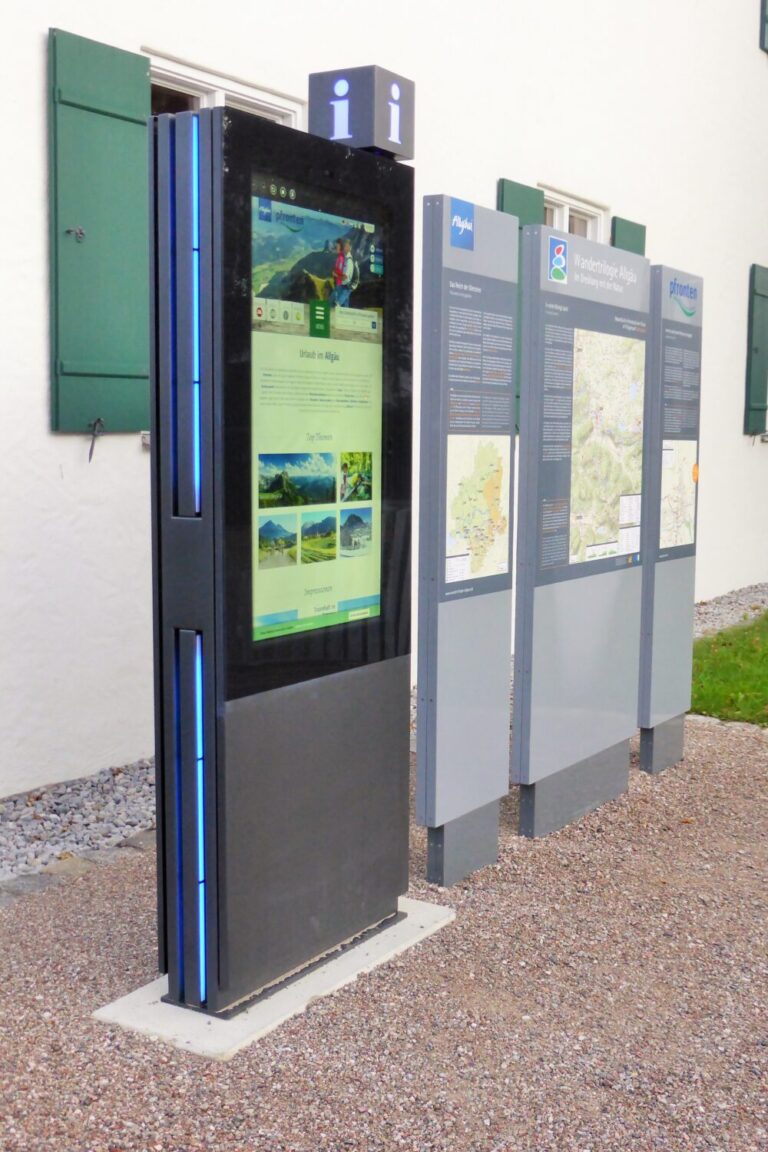 poster outdoor kiosk 55